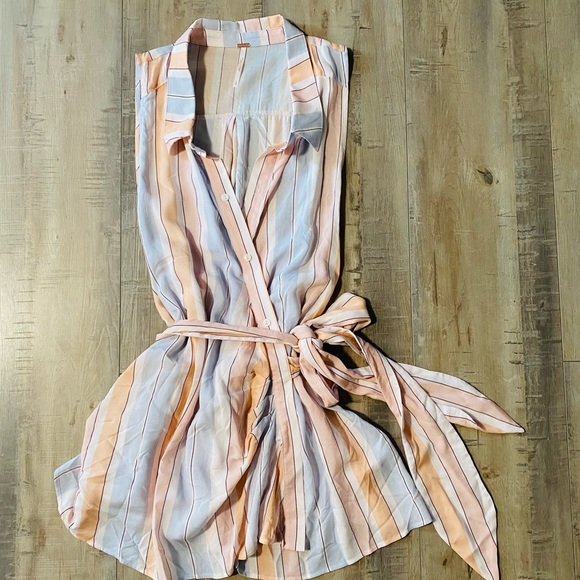 🆕NWT- FREE PEOPLE “MACKENZIE WRAP BLOUSE.” BRAND NEW WITH TAGS - Picture 2 of 10